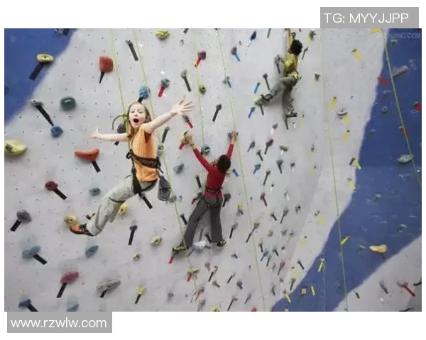 深圳攀岩队的团队协作探索与挑战精神的完美结合